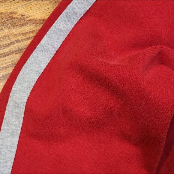 Vintage GAP Stretch Red Zip-up Hoodie With Gray Stripes Size L - Picture 6 of 6
